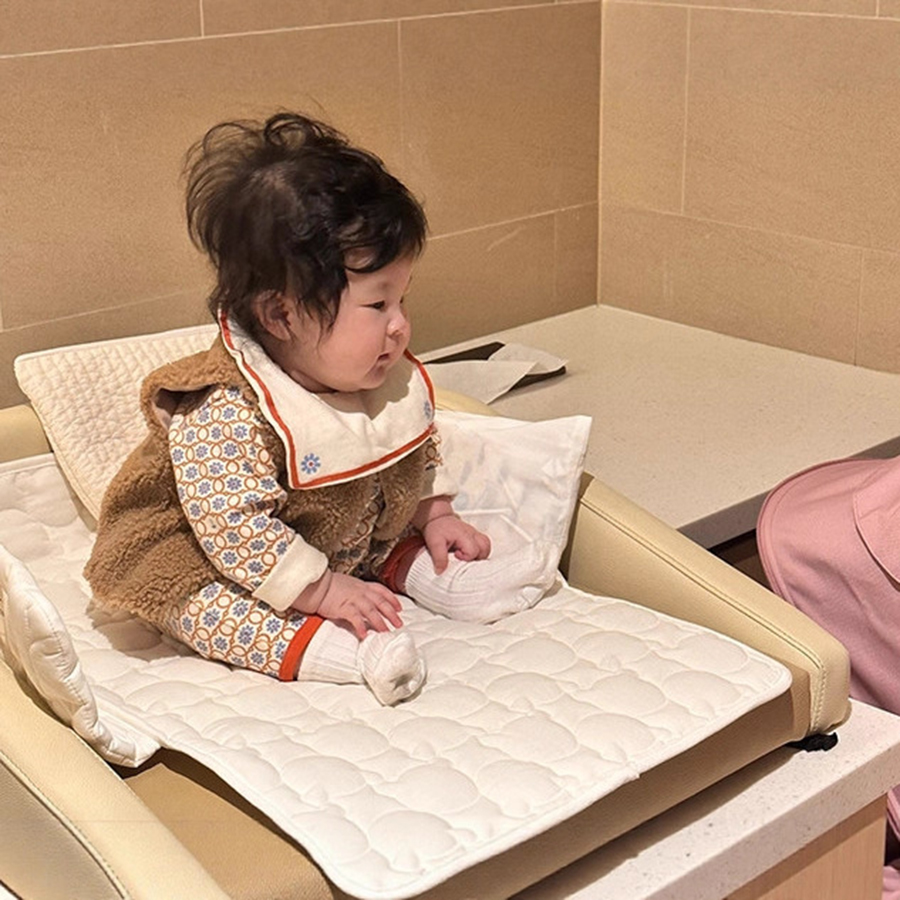 وسادة تغيير حفاضات الأطفال قاب - مراجعة Diaper Changing Mat وسعره